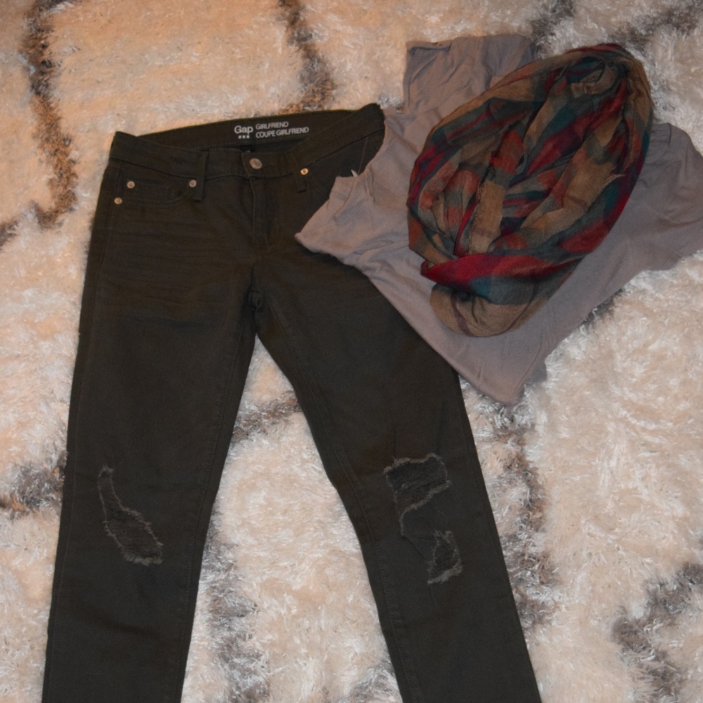 NWT Gap Girlfriend dark grey/green skinny jeans